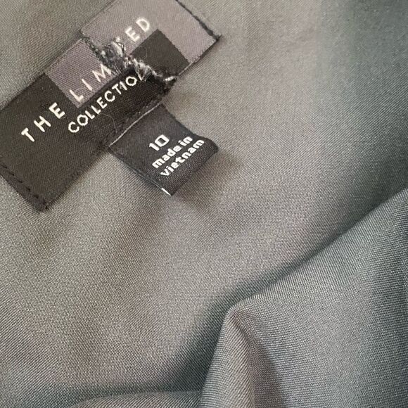 The Limited Grey Sleeveless Sheath Knee Length Dress - Picture 4 of 9